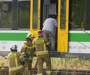 Tragedia w Ząbkach. Nie żyje pieszy. Wtargnął na tory w niedozwolonym miejscu