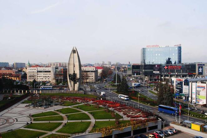 Pomnik Czynu Rewolucyjnego w Rzeszowie [ZDJĘCIE DNIA]