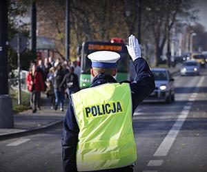 Lubelscy policjanci dbali o bezpieczeństwo na trasach regionu w okresie Wszystkich Świętych