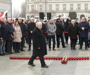   Obchody miesięcznicy smoleńskiej w Warszawie