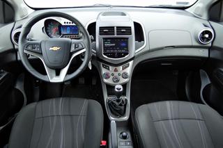 Chevrolet Aveo 5d 2013