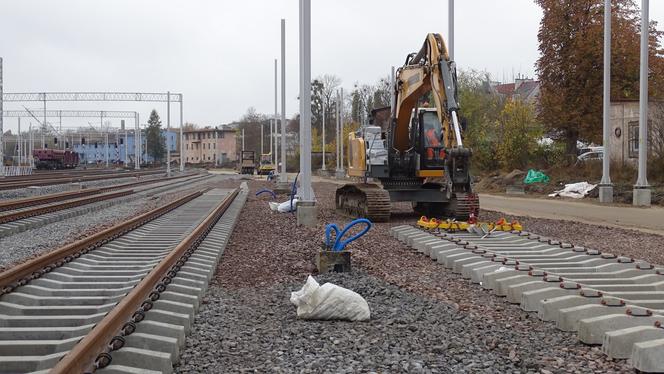 Modernizacja stacji Olsztyn Główny. Rozrasta się tunel na Zatorze i przybywa torów [ZDJĘCIA]