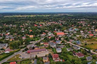 Justynów (2762 mieszkańców)