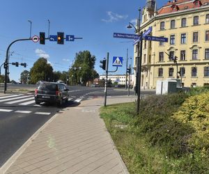 Strzelał do ludzi w Toruniu. Dziennikarz Marcin Lewicki jednym z poszkodowanychStrzelał do ludzi w Toruniu. Dziennikarz Marcin Lewicki jednym z poszkodowanych