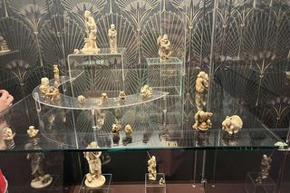 „Japonia w miniaturze. Kościane netsuke i okimono”