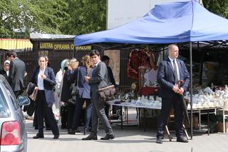 Wydała na bazarze 200 tys. złotych