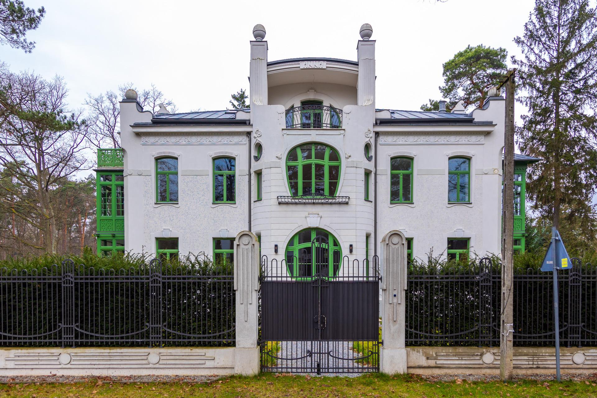 Te zabytkowe wille w Konstancinie odzyskują dawny blask - zobacz ...