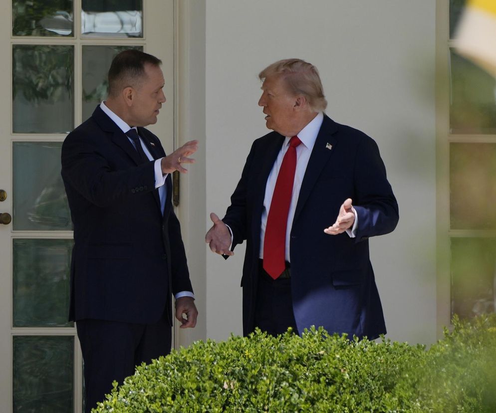 Trump i Nawrocki zamienili kilka słów w cztery oczy