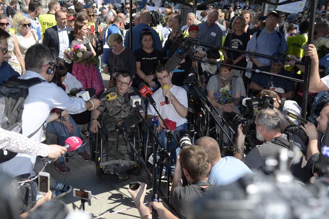 Protest niepełnosprawnych w sejmie zakończony