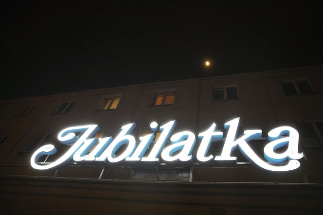 Rozświetlenie neonu Jubilatka