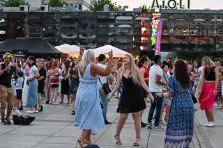 Potańcówka na katowickim rynku