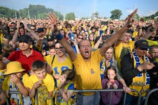 Tak świętowali piłkarze Motoru Lublin awans do ekstraklasy. Wierni kibice nie zawiedli [GALERIA]