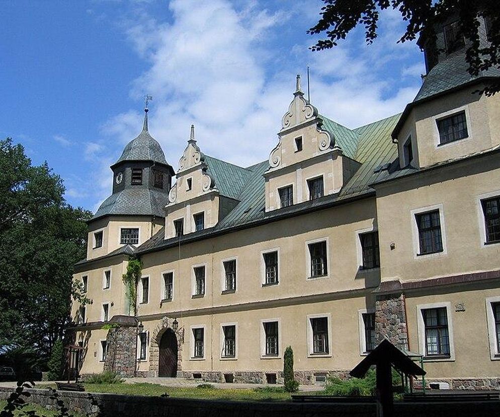 Zamek Goraj w Czarnkowie pod Poznaniem - zdjęcia rezydencji Hochbergów