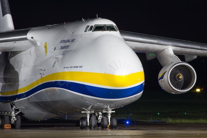 Antonov AN 124