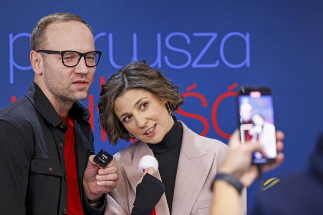 Pierwsza miłość 20. urodziny. Kinga (Aleksandra Zienkiewicz), Janek (Maciej Mikołajczyk) - grudzień 2024 r.