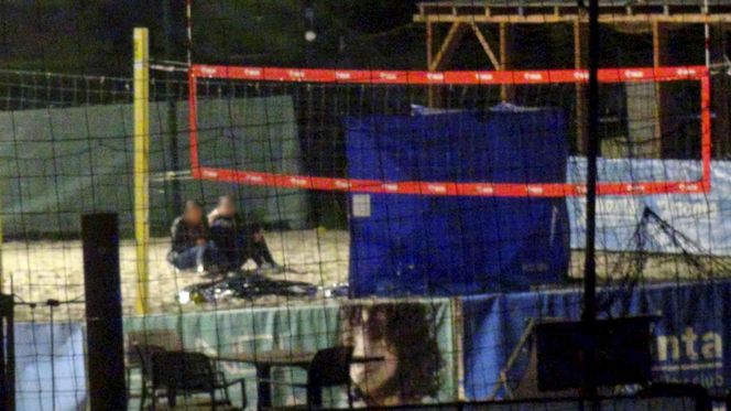 Tragiczna interwencja nad Wisłą w Warszawie. Młody mężczyzna zmarł podczas gry w siatkówkę. Miał 37 lat