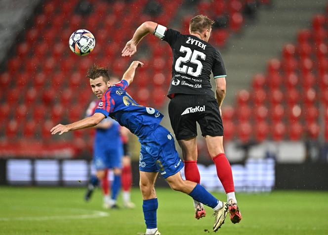 GKS Tychy zremisował z Odrą Opole. Kibice wiernie dopingowali na trybunach