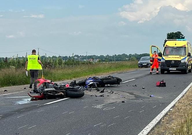 Kobieta i mężczyzna nie żyją. Z maszyn zostały strzępy