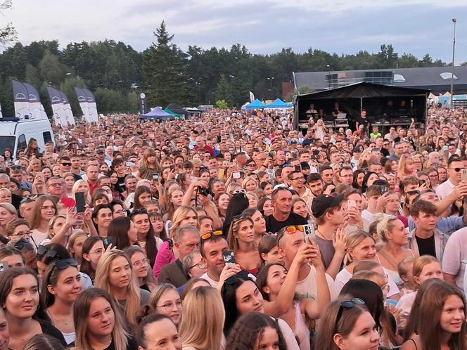 Prawdziwe szaleństwo na Dniach Starachowic. Na scenie Margaret w oryginalnej kreacji