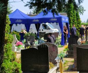 Serce pęka na widok grobu rodziny, która zginęła w wypadku pod Emilianowem