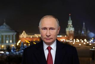 Putin odwiedził zarażonych koronawirusem. W takim stroju go nie widziałeś [WIDEO]