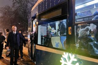 Święty Mikołaj jechał w krakowskim tramwaju 
