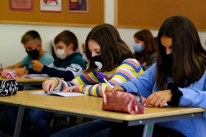 O której godzinie konferencja ministra edukacji 8.01? Będzie powrót do szkół?