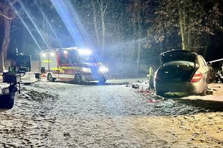 Zdemolował bramę cmentarza i wjechał w nagrobki! Zaskakujące zachowanie 41-latka