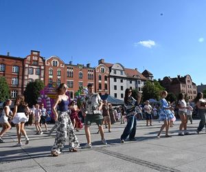 Rudzko Potańcówka - jako bywało, czyli taneczne rytmy na rynku w Rudzie Śląskiej