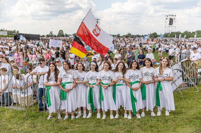 18 tys. uczestników 28. spotkania młodych na Lednicy