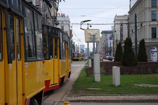Szkoły w Warszawie zamknięte. Czy zmieni się rozkład jazdy autobusów i tramwajów?