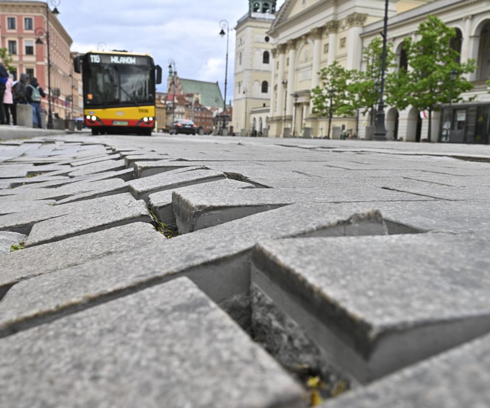 Nawierzchnia na Krakowskim Przedmieściu przed remontem