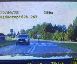 14-latek uciekał na hulajnodze przed policją