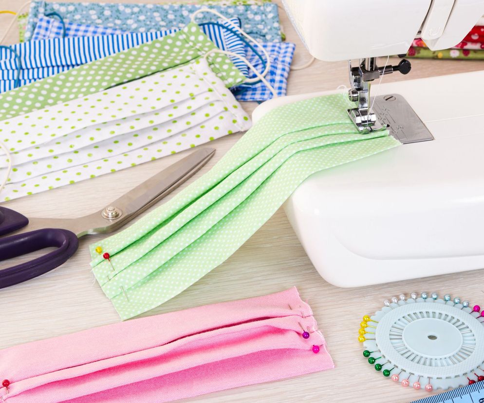 Maseczka ochronna ze skarpetki: ZRÓB JA W 5 MINUT  