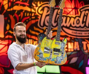 Polandrockowa gitara Szymona Chwalisza na 8. miejscu w rankingu najdroższych aukcji 31. Finału WOŚP