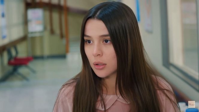 Dramatyczna scena na szpitalnym korytarzu