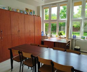 Przez lata ŚDS w Siedlcach działał w dwóch lokalizacjach, teraz już oficjalnie funkcjonuje w jednym miejscu, w budynkach dostosowanych do potrzeb osób z niepełnosprawnościami. 