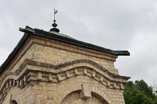 Studzienka na placu przy PKS w Lublinie to pozostałość po dawnej ul. Szerokiej