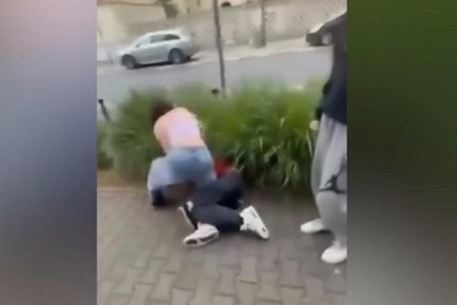 Brutalne pobicie nastolatki w Poznaniu. Jej rówieśniczki wszystko nagrywały