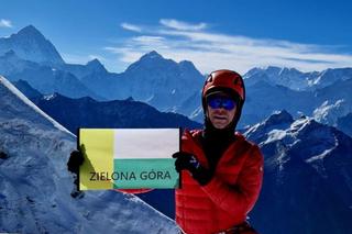 Szymon Jaskuła wspina się na Mount Everest