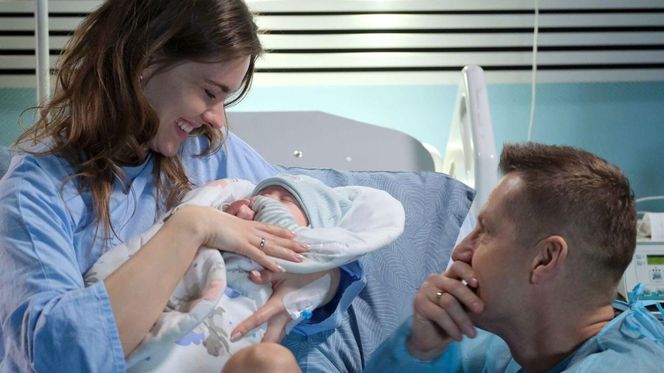 	M jak miłość odc. 1866. Franka (Dominika Kachlik), Paweł (Rafał Mroczek), syn Antoni