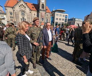 Przysięga żołnierzy WOT w Tarnowskich Górach