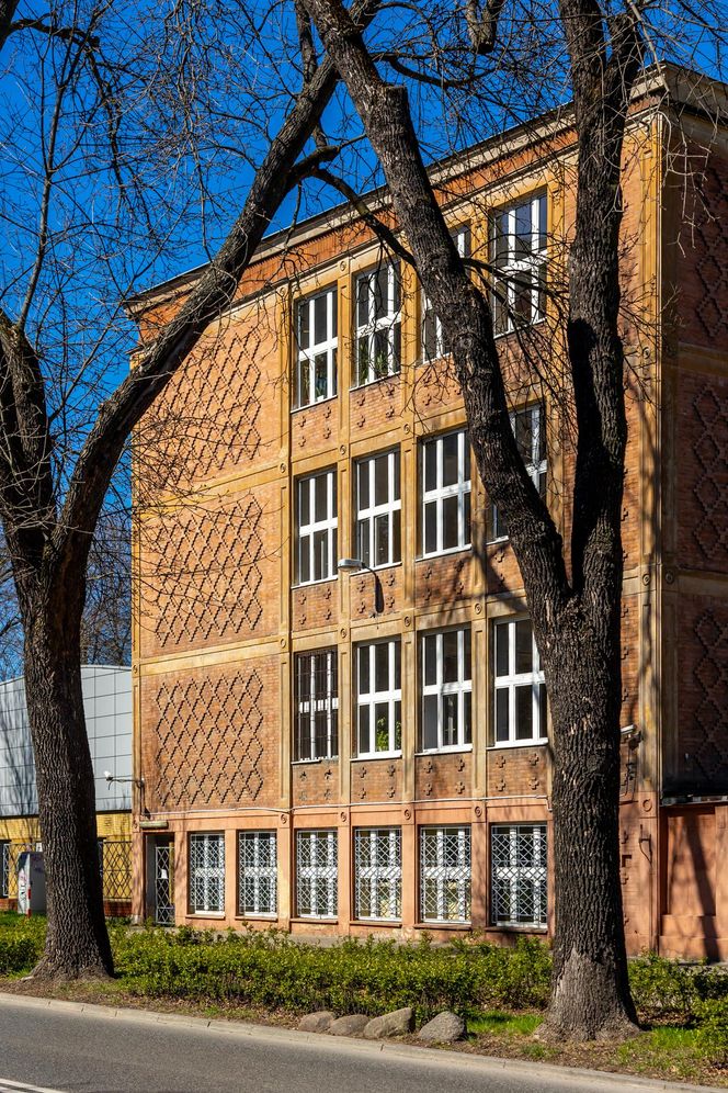 XXXV Liceum Ogólnokształcące im. Bolesława Prusa w Warszawie