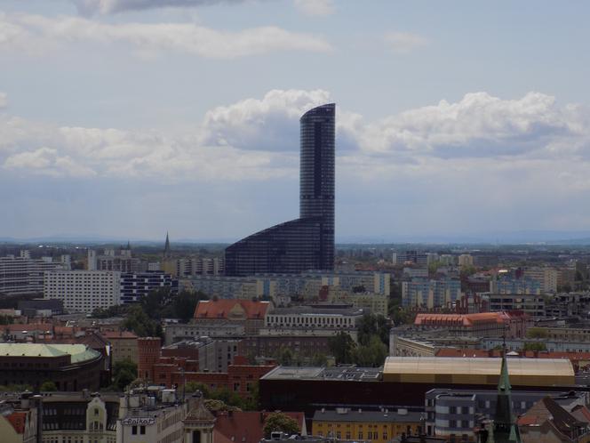 Sky Tower we Wrocławiu