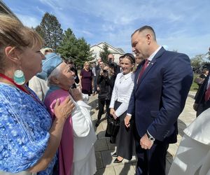 Karol Nawrocki z małżonką w USA. Tak przyjęto ich w Doleystown