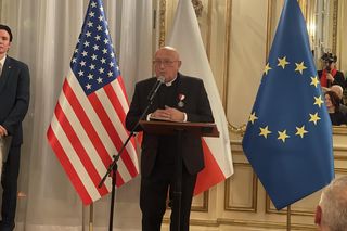 Szarfowanie Wielkiego Marszałka Parady Pułaskiego 2025