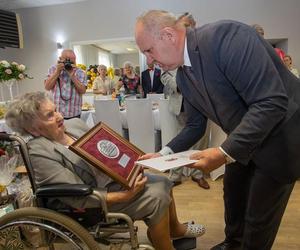Piękny jubileusz pani Heleny! Mieszkanka powiatu świeckiego skończyła 100 lata! [ZDJĘCIA]