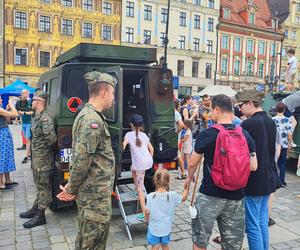 Święto Wojska Polskiego we Wrocławiu. Taki sprzęt zaprezentowano na wrocławskim Rynku 