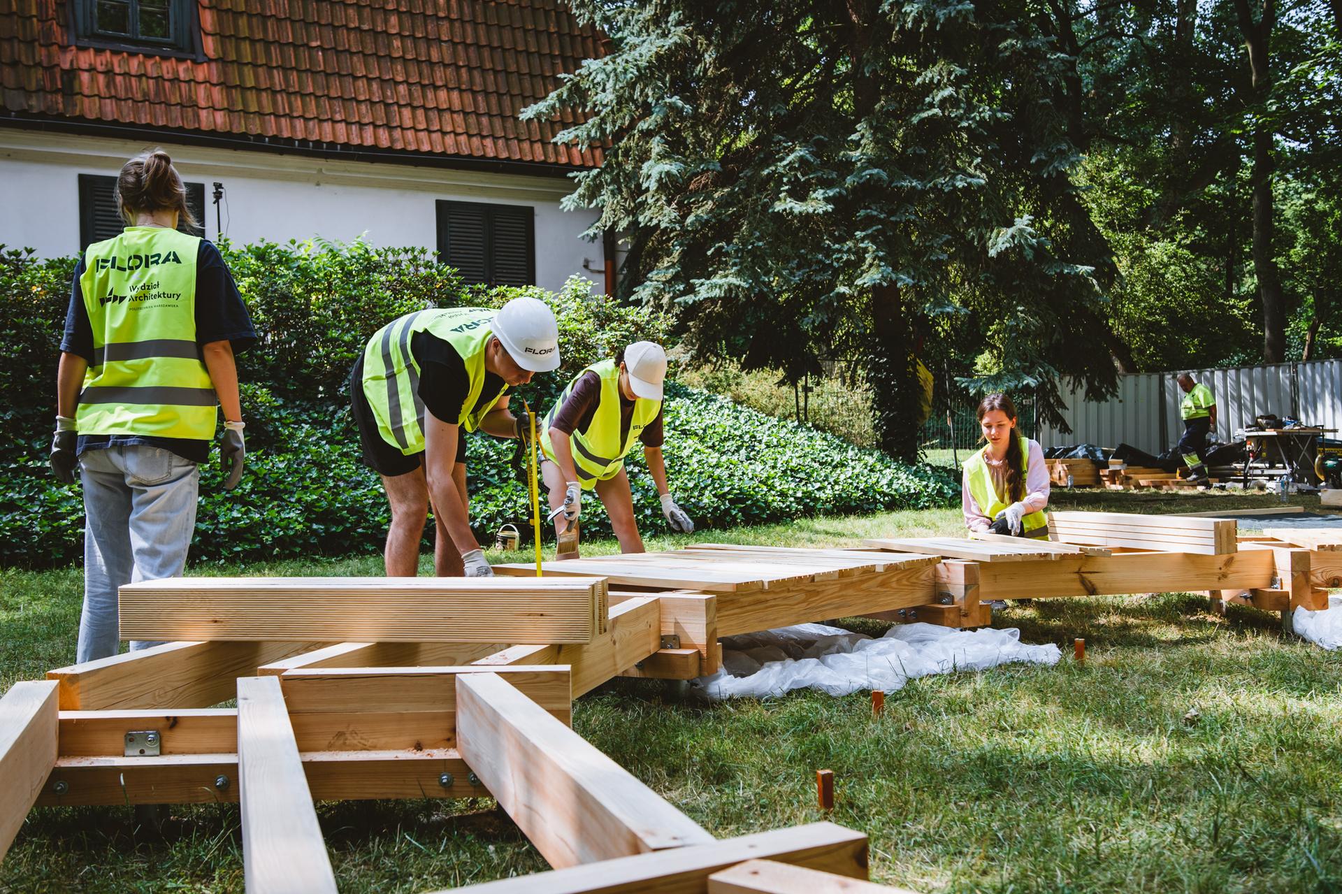 Budowa Pawilonu Wolności w Łazienkach Królewskich