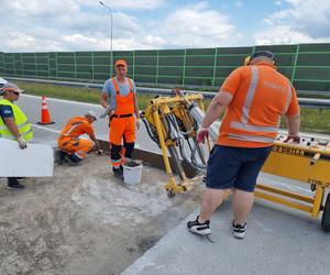 Tak naprawiano betonową nawierzchnię autostrady A1